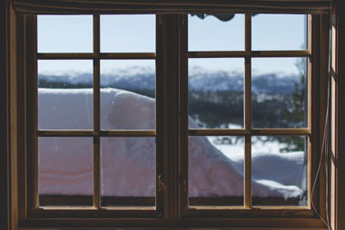 Window Cleaning in Poway: Hard Water, Dust, and 92064 Glass